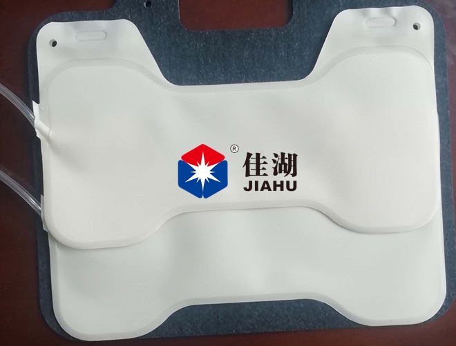 1718601070112352.jpg TPU腰托氣囊焊接產(chǎn)品_副本.jpg